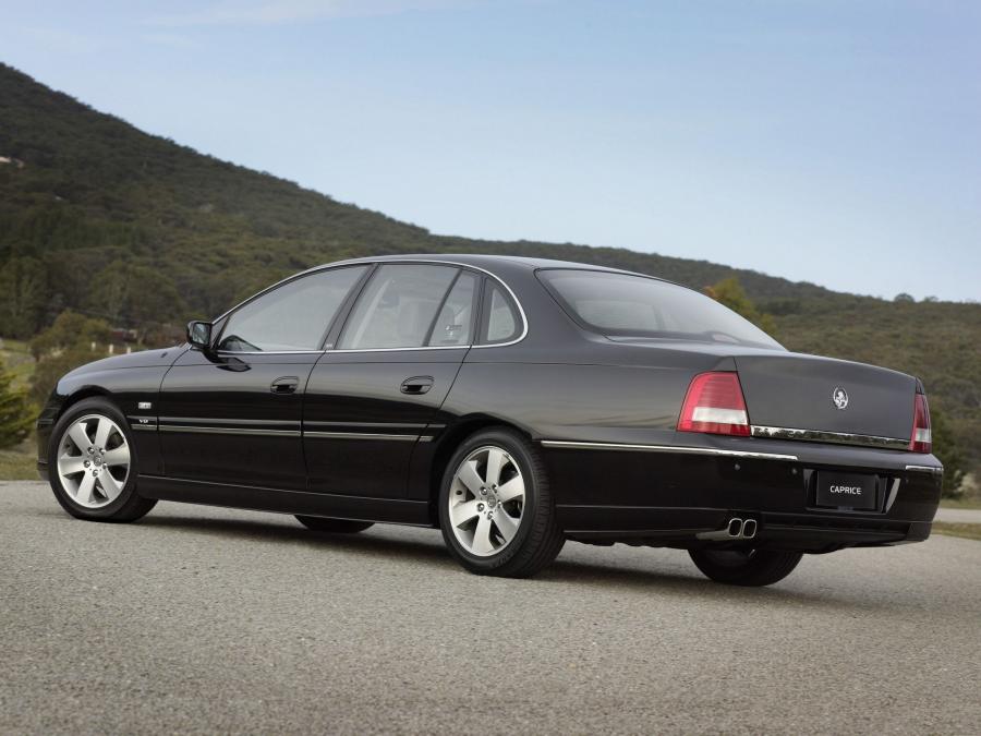 Holden Caprice 2004 года  (фото 6 из 16)